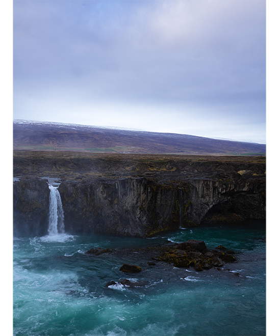 Hasselblad X1D Sample Photos of Icelandic Cliff side with a waterfall to the ocean